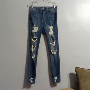 Hollister women's blue denim jeans damaged distressed size 28
